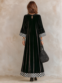 Women’s American-style Vintage Loose-fit Maxi Dress Featuring A Round Neck, Flared Sleeves, And A Combination Of Velvet And Black-and-white Checkered Fabric ZMZ3059J7ZYY
