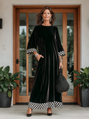 Women’s American-style Vintage Loose-fit Maxi Dress Featuring A Round Neck, Flared Sleeves, And A Combination Of Velvet And Black-and-white Checkered Fabric ZMZ3059J7ZYY