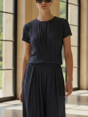 Women's High-End Old Money Style Pleated Stretch Fabric Short-Sleeve T-Shirt And Skirt Set ZMZ2702B0K