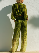Women's Modern Resort Style Leopard Print Chiffon Crop Top & Wide-Leg Pants Co-ord Set ZMZ2936E4YZH
