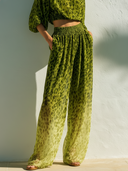 Women's Modern Resort Style Leopard Print Chiffon Crop Top & Wide-Leg Pants Co-ord Set ZMZ2936E4YZH