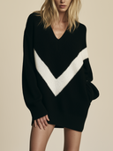 Women's Oversized V-Neck Chevron Colorblock Knit Sweater ZMZ2446H9YZH