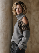 Women's Retro Leopard Print Color-Block Turtleneck Off-Shoulder Sweater ZMZ2522H2XT