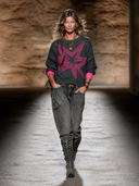 Women's Casual Street Style Star Jacquard Color-blocked Crew Neck Sweater ZMZ2580H3XT