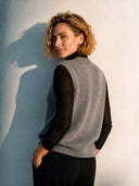 Women's Classic Grey Ribbed V-Neck Button-Front Knit Vest ZMZ0367I2SWL