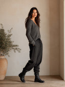 Women's Distressed V-Neck Loose Knit Sweater With Frayed Trim ZMZ0931I7YZH