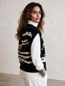 Women's Vintage-Style Elegant Casual V-Neck Jacquard Knit Vest ZMZ0903I8ZYY