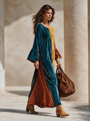 Women's Retro American-Style Color-Block Velvet Maxi Dress With Crew Neck And Flared Sleeves ZMZ1474J3ZYY