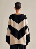 Women’s Classic Casual V-Neck Fuzzy Knit Pullover Sweater Black Beige Geometric Colorblock Long Sleeve ZMZ1631J1ZYY