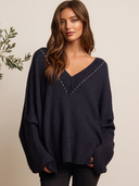 Women's Navy Oversized V-Neck Pullover Sweater With Contrast Stitching And Ribbed Cuffs ZMZ1688J6YZH