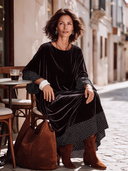 Women’s French-Style Vintage Elegance Black Velvet Maxi Dress With Polka Dot Flared Cuffs And Hem, Loose Long Sleeve Dress ZMZ1975J0ZYY