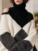 Women's Chunky Knit Turtleneck Sweater, Black And Ivory Argyle Colorblock, Cold-Shoulder Oversized Pullover ZMZ2061J2YZH