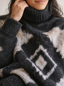 Women's Black And Cream Geometric Jacquard Turtleneck Pullover Sweater ZMZ2287J0YZH