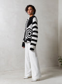 Women's Oversized Black And White Spiral Fringe Knit Sweater ZMZ2778J8YZH