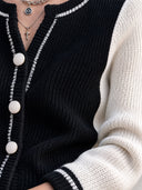 Women’s Fashionable Black And White Color-Block Knitted Button-Down Slim-Fit Cardigan ZMZ3066J4SWL