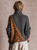 Women’s Vintage-style Casual Long-sleeve Turtleneck Sweater With Leopard-print Paneling ZMZ1300J6ZJY