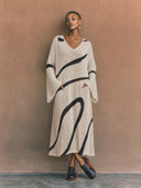 Women's Vintage Elegant V-Neck Flare-Sleeve Loose Knit Maxi Dress ZMZ1473H1ZYY