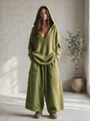 Women's Classic Retro Casual Set: Loose V-Neck Hooded Sweater And Multi-Pocket Wide-Leg Twill Pants ZMZ0332I9ZYY